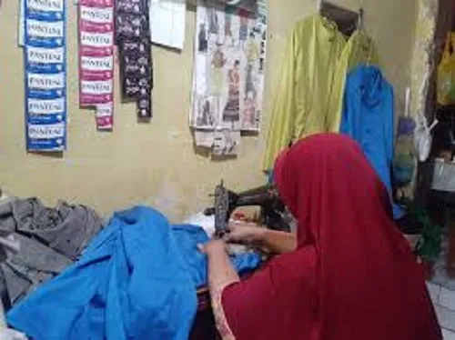 Rajut Kesenangan: Mengapa RUMAH JAHIT PALLUPY Jadi Pilihan Warga Cilacap